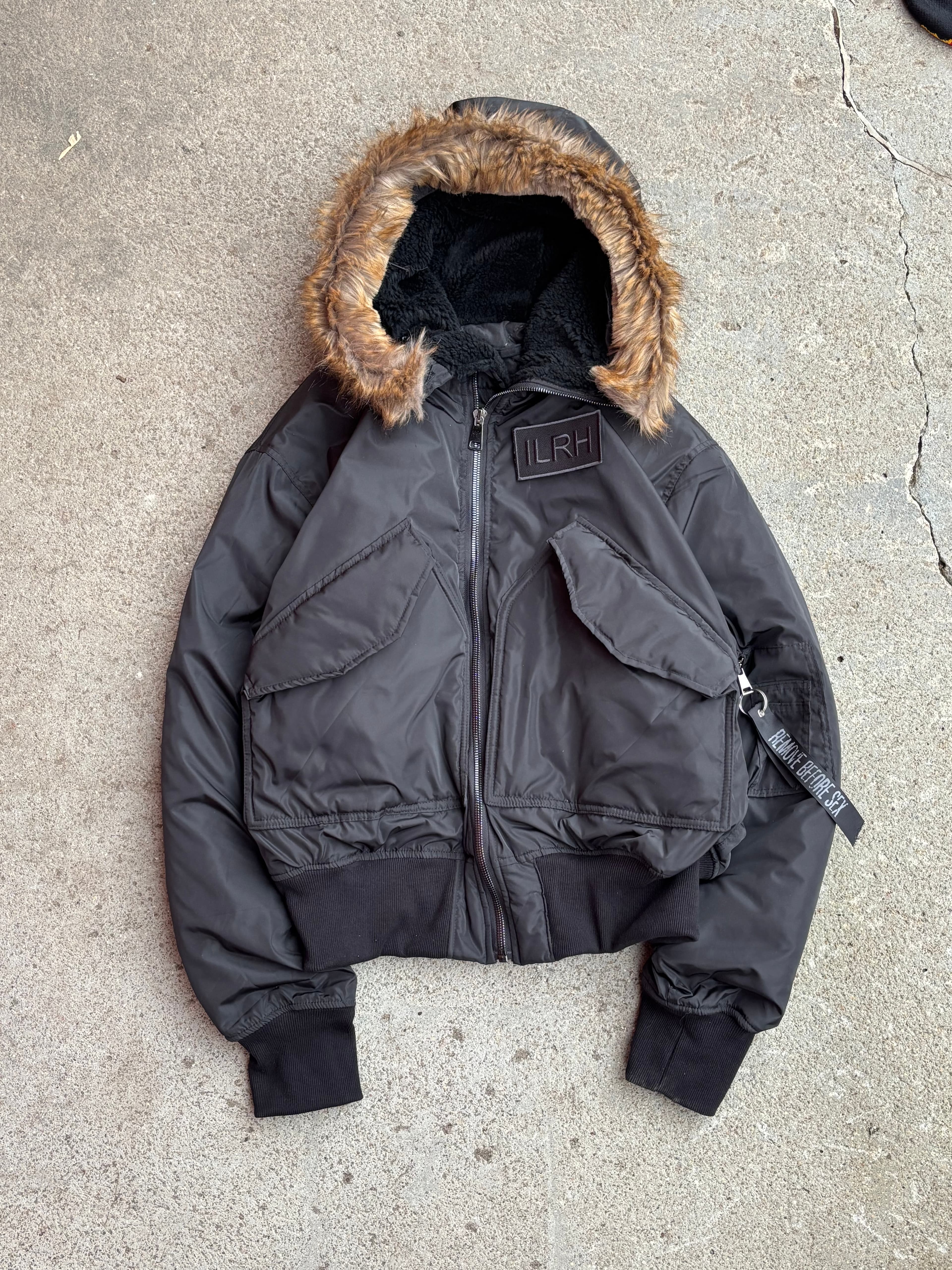 BOMBER BLACK