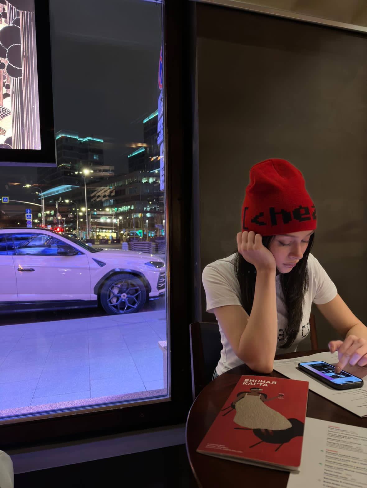 HAT "HEAD" RED