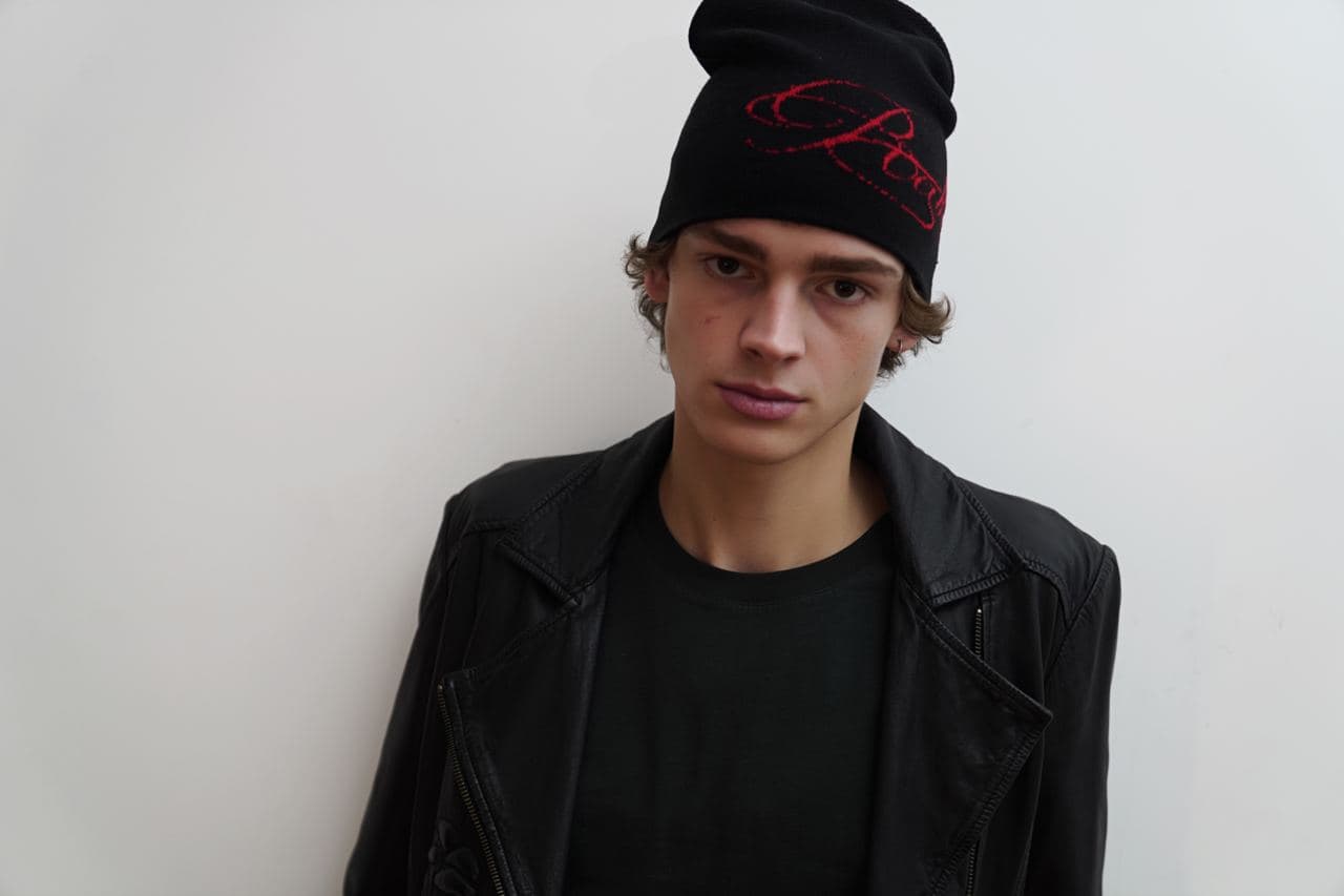 HAT “I<3REDHEAD” BLACK RED