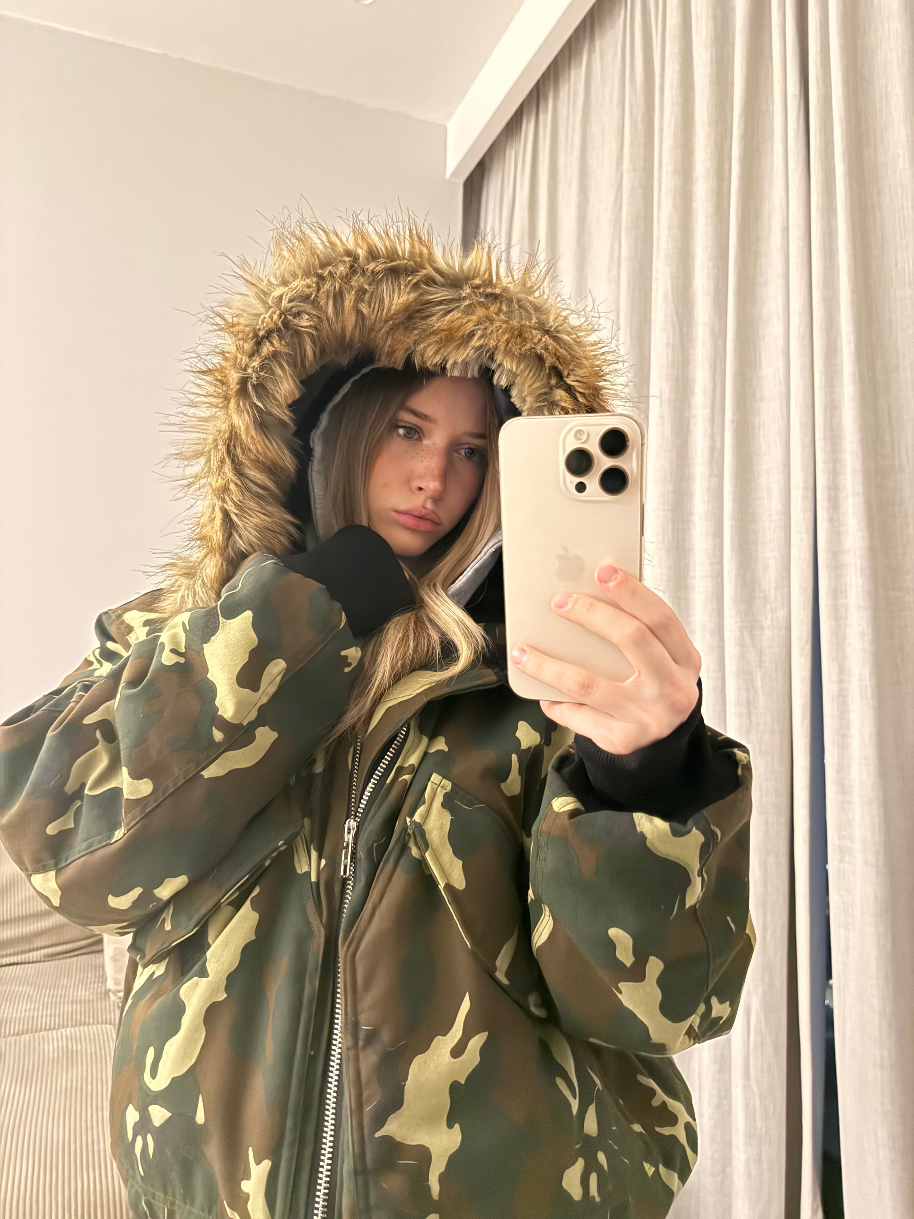 BOMBER CAMO